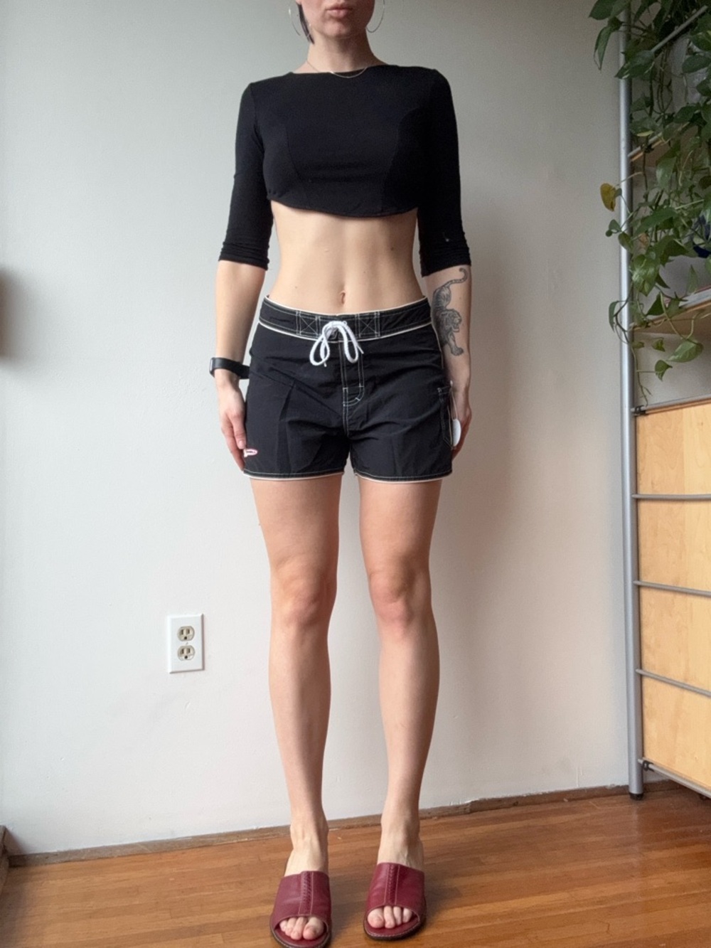 O'Neill Black Y2K board Shorts - size S
